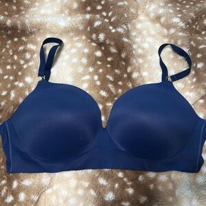 Victoria Secret VS navy blue padded wireless no wire bra 36DD 36E
